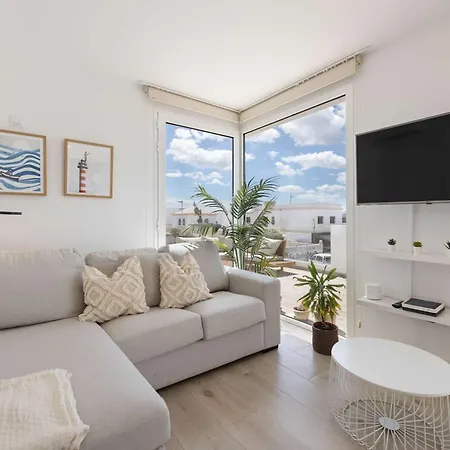 Coastlight Rooftop By Bayside Modern Penthouse Apartment *